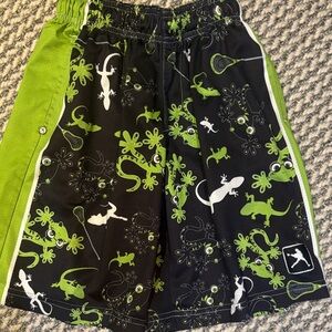 Lacrosse unlimited shorts, size youth, large